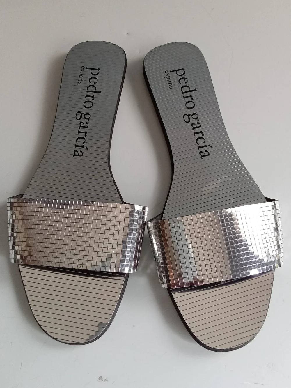 Pedro Garcia Silver Metallic Grid‎ Slide Sandals Made in Spain Size 38.5